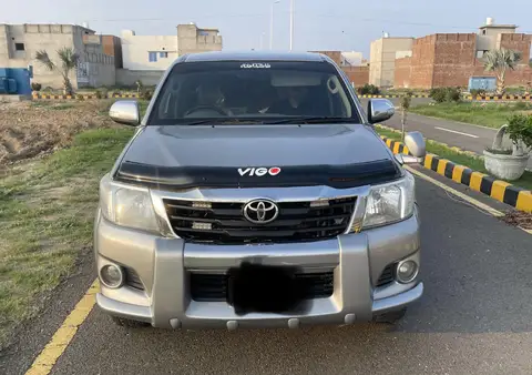Toyota Hilux 2013