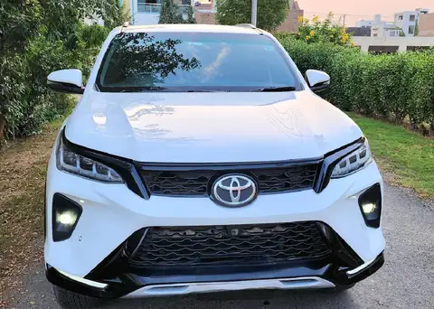 Toyota Fortuner 2022