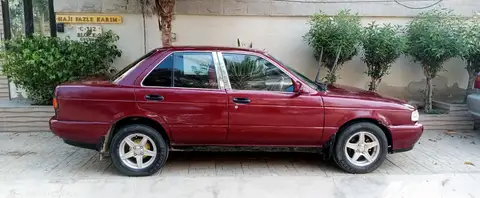 Nissan Sunny 1993