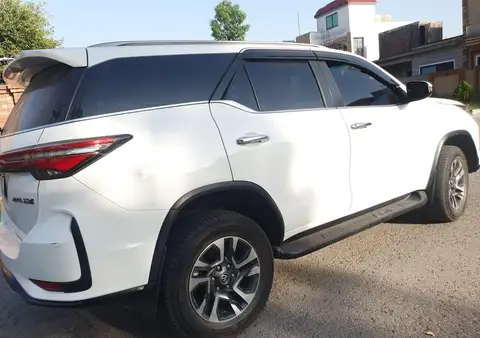 Toyota Fortuner 2022