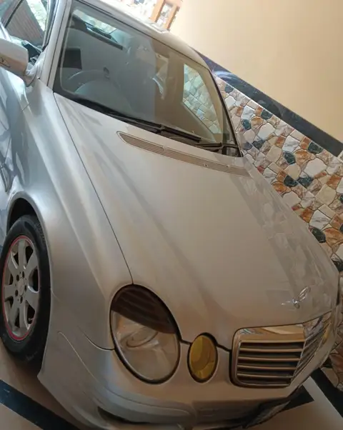 Mercedes Benz E Class 2007