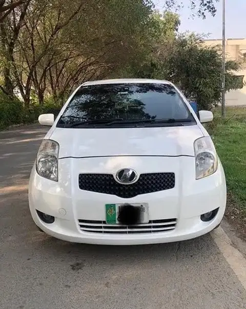 Toyota Vitz 2005