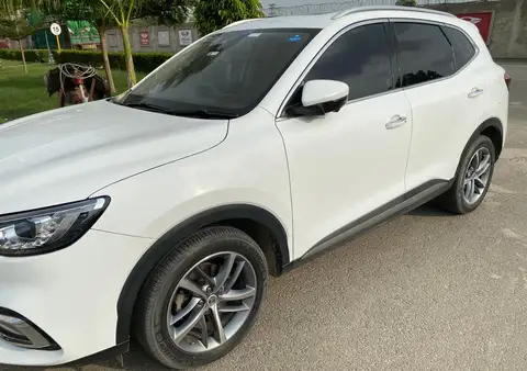 MG HS 2021