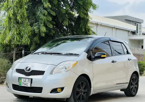Toyota Vitz 2009