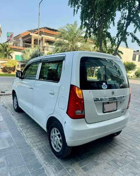 Suzuki Wagon R 2021